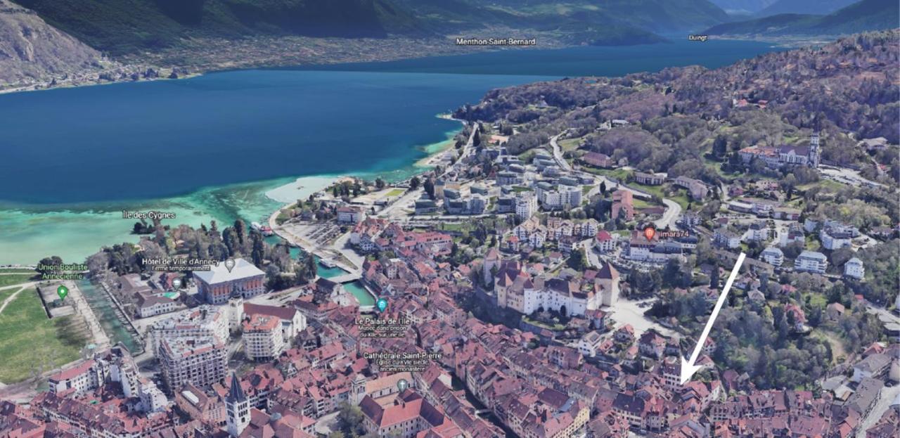 Coup de Coeur au pied du château - Joli studio idéalement placé Annecy Esterno foto
